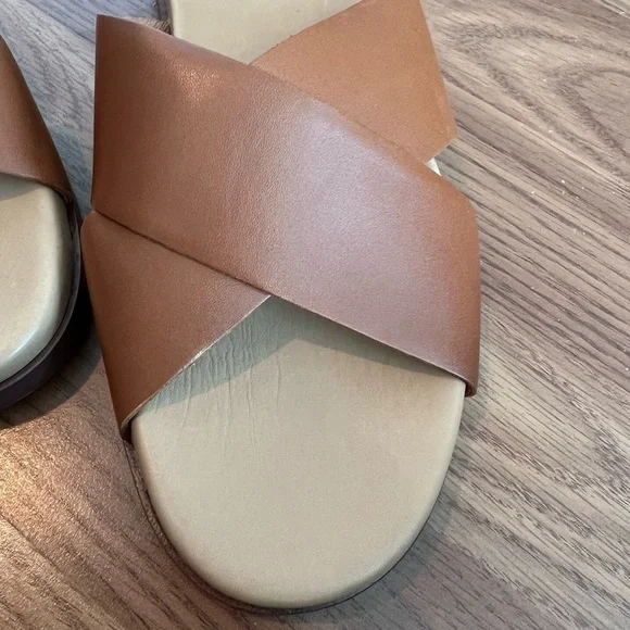 MADEWELL The Louisa Crisscross Slide In English Saddle - Picture 11 of 16